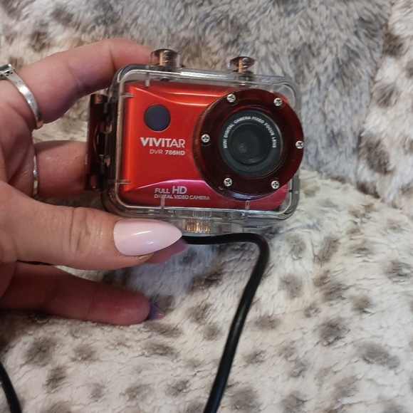 Vivitar Red Action Camera with Accessories - Picture 8 of 11